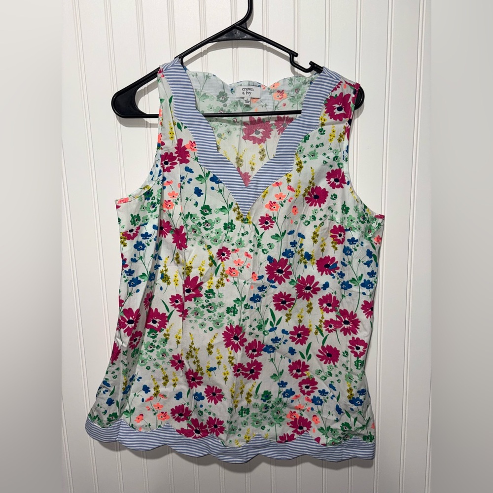 Crown & Ivy Floral Sleeveless Top| Size Large - Picture 1 of 3
